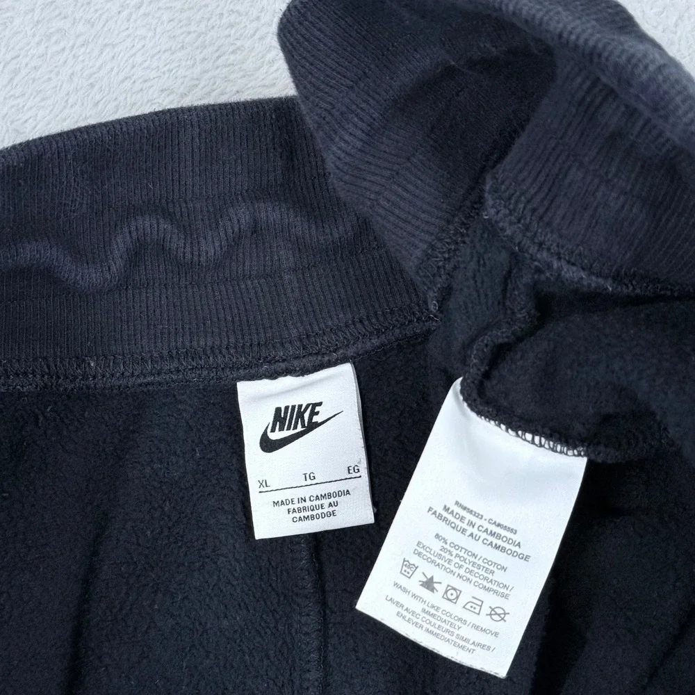 Nike sportswear phoenix
